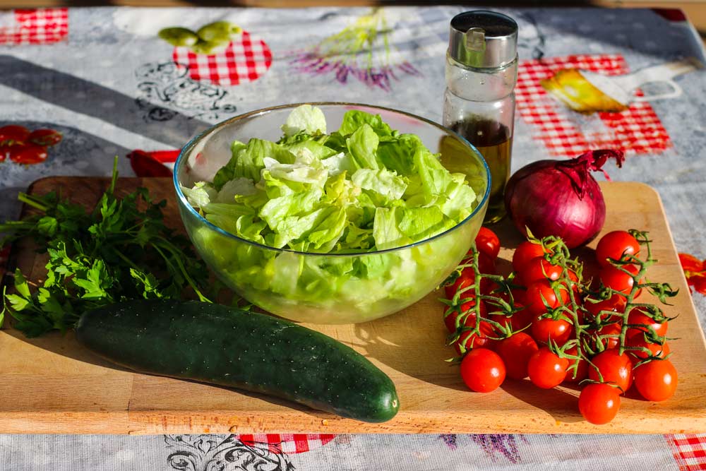 ingredients lettuce, cucumber tomato salad